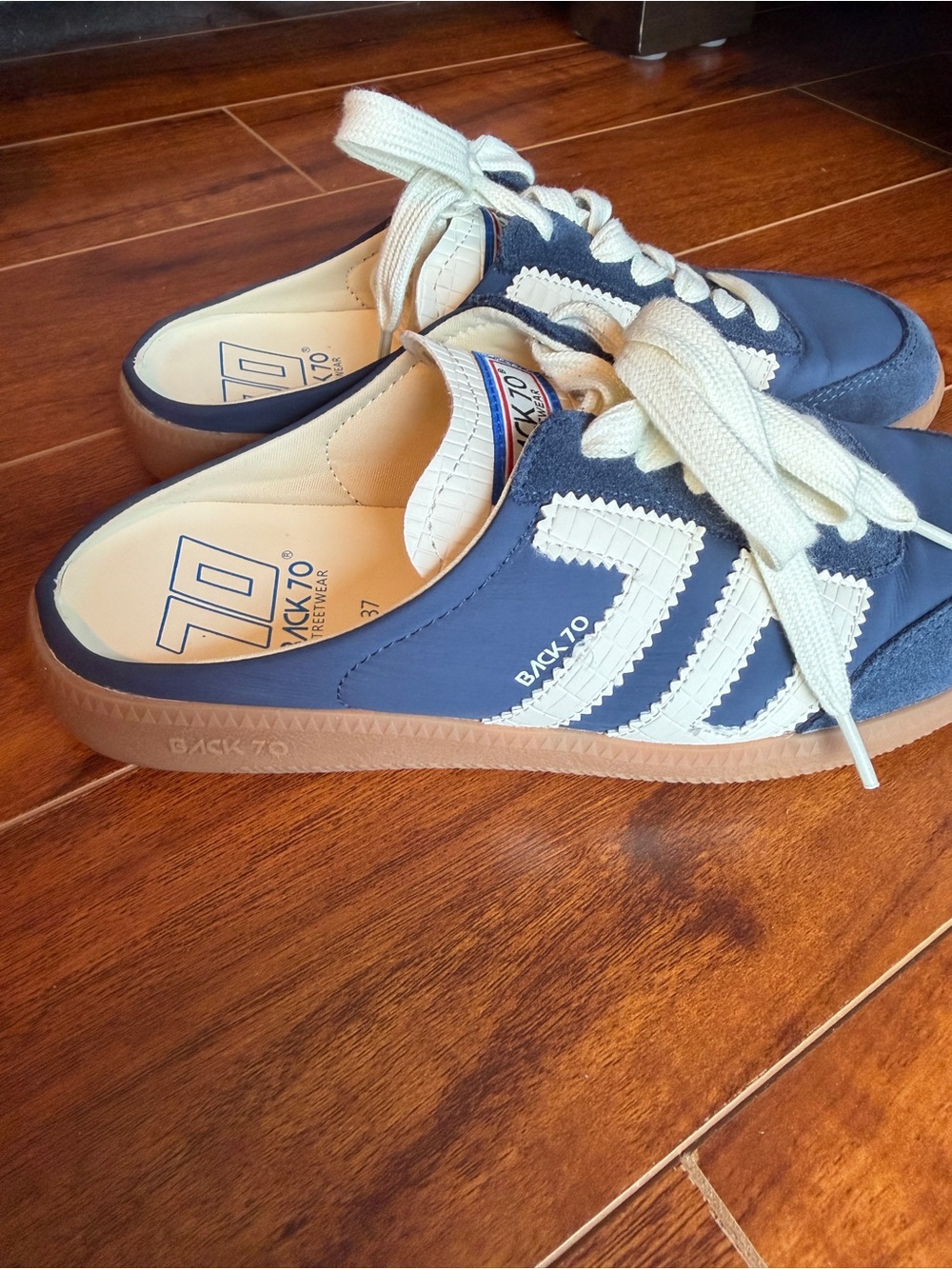 BACK 70 Navy and Cream Slip-On Mule Sneakers